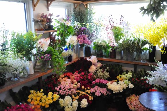 「花すえひろや」　（北海道旭川市）の花屋店舗写真4